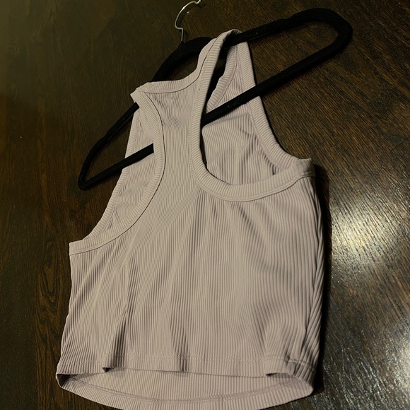 RW&CO. Ribbed Active Cropped Racerback Tank Top - Picture 3 of 4